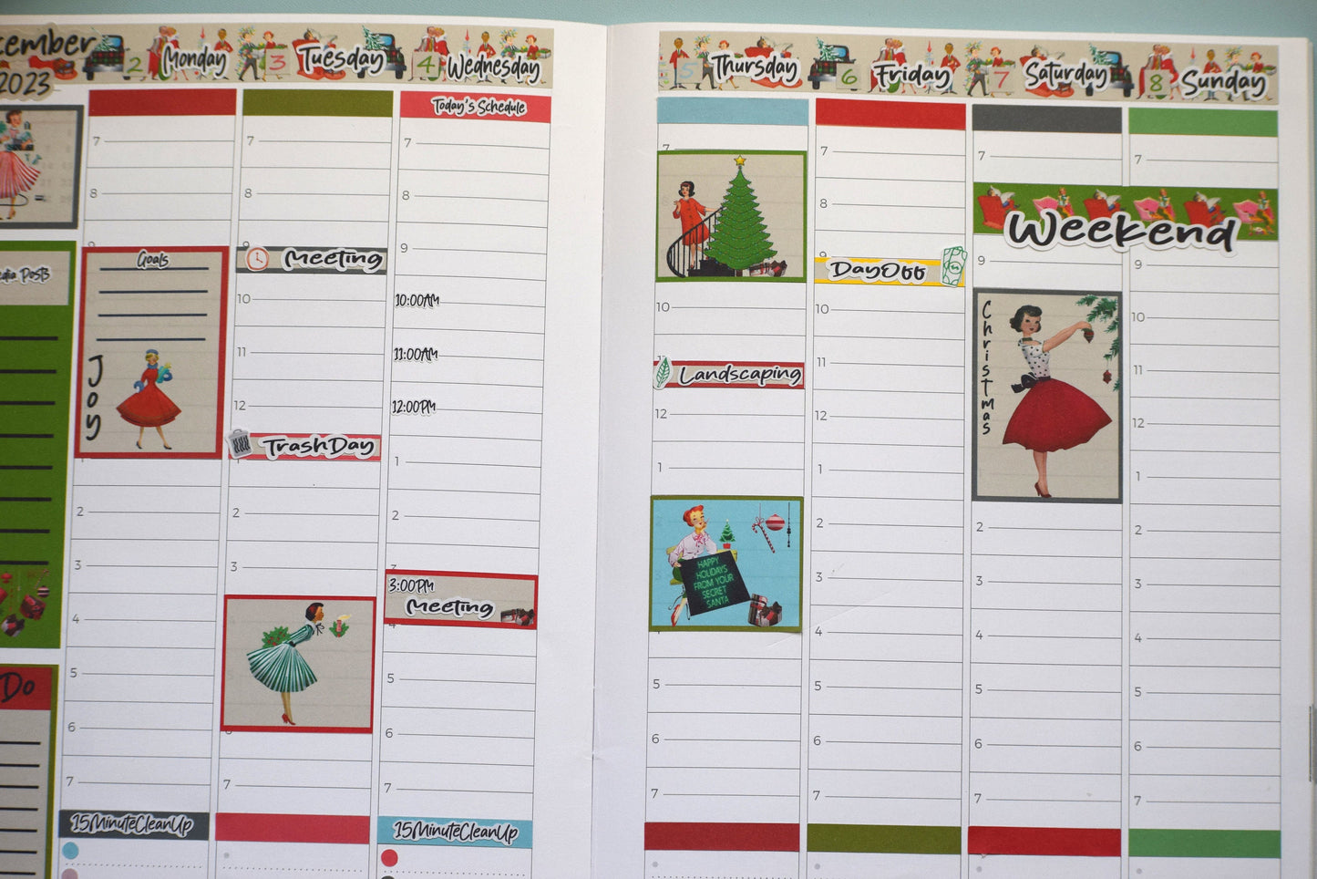 Plum Paper 7x9 Hourly Weekly Planner Sticker Kit #15, Retro Christmas