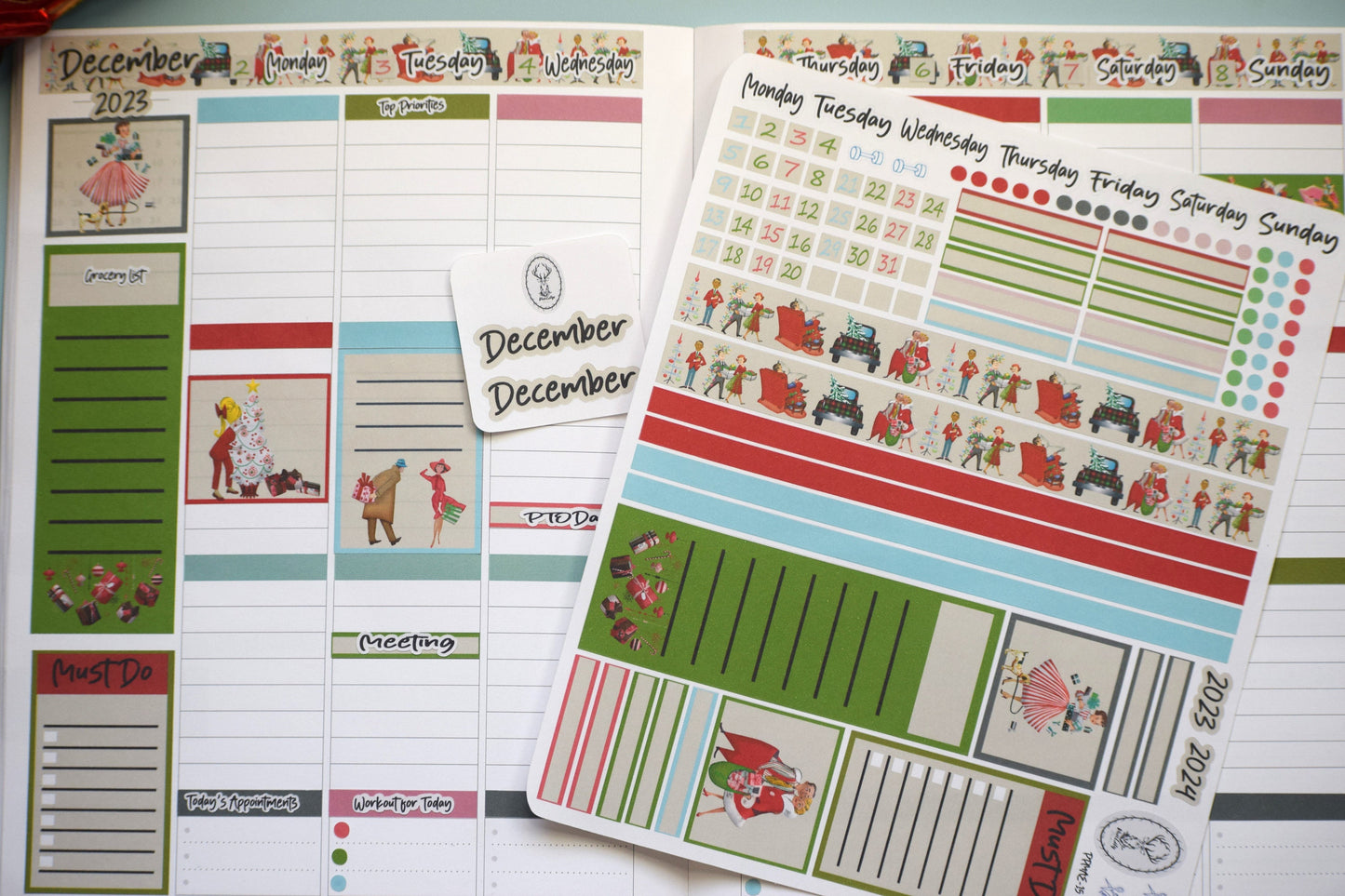 Plum Paper 7x9 MAE Weekly Planner Sticker Kit #15, Retro Christmas