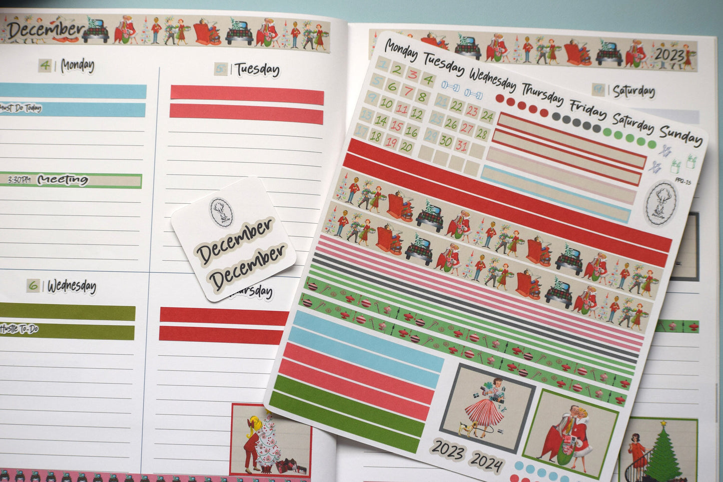 Plum Paper 7x9 Quad Lined and Blank Weekly Planner Sticker Kit #15, Retro Christmas