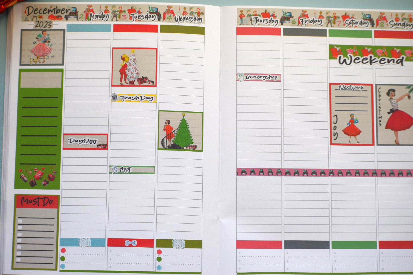 Plum Paper 7x9 Vertical Columns Weekly Planner Sticker Kit #15, Retro Christmas