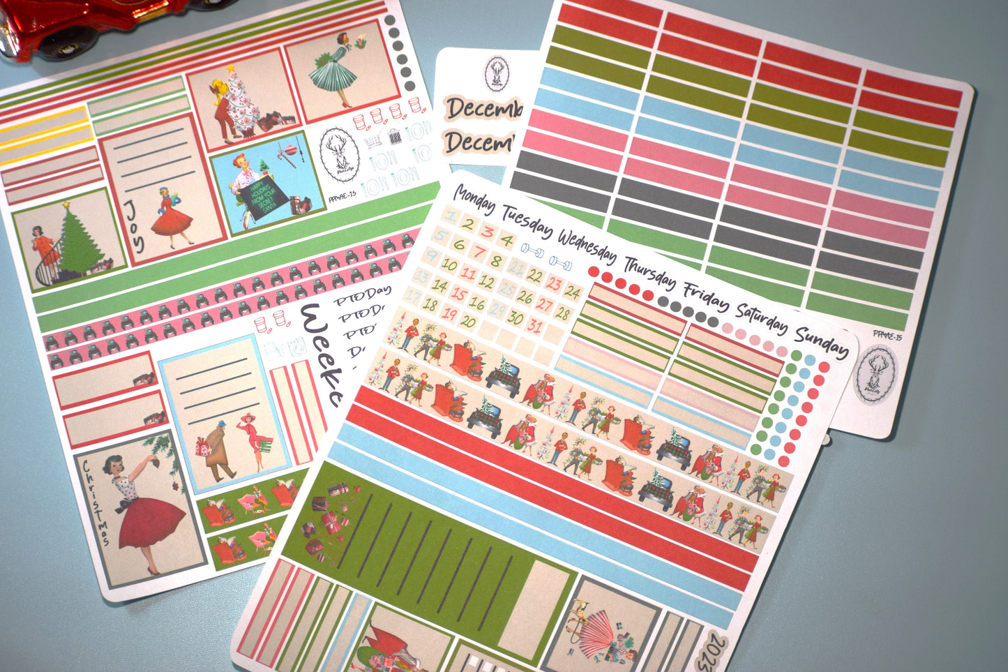 Plum Paper 7x9 MAE Weekly Planner Sticker Kit #15, Retro Christmas