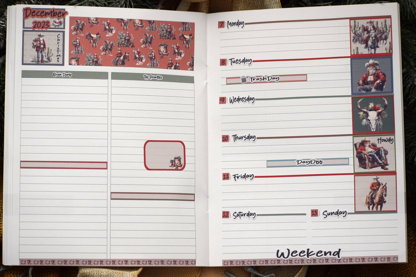 Plum Paper 7x9 Notes And Days Weekly Planner Sticker Kit #16, Western Santa